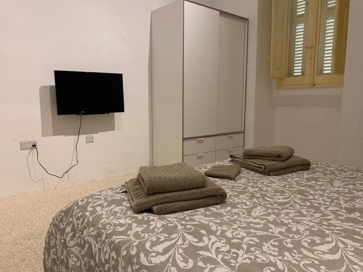 4 Bedroom Apartment In Sliema Near The Sea Zewnętrze zdjęcie