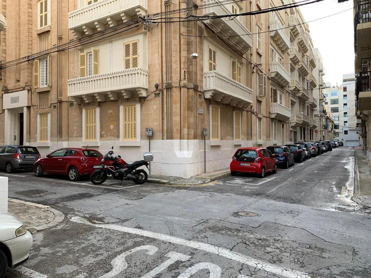 4 Bedroom Apartment In Sliema Near The Sea Zewnętrze zdjęcie